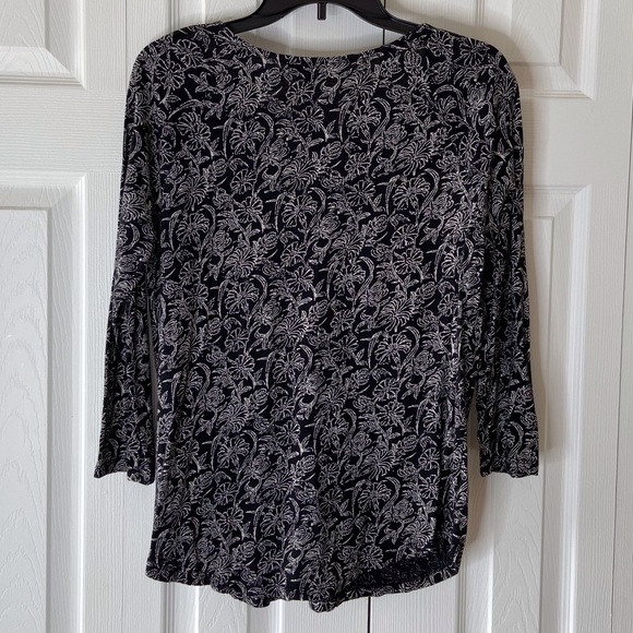 🟣 Lucky Brand V Neck Floral Shirt Medium - Picture 8 of 10